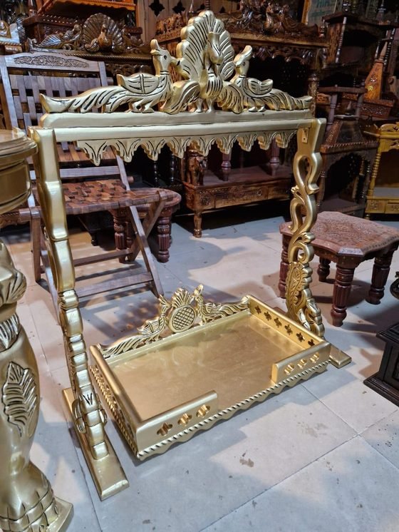 Golden Jhula Tray Set